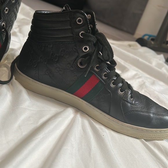 Authentic Gucci sneakers gently worn - Picture 3 of 9